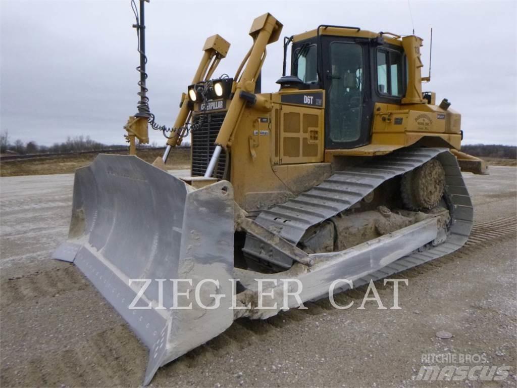 CAT D6T Buldožerji goseničarji