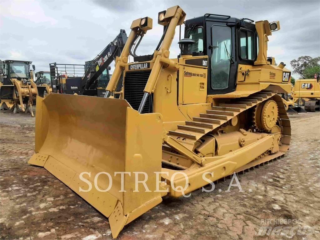 CAT D6T Buldožerji goseničarji