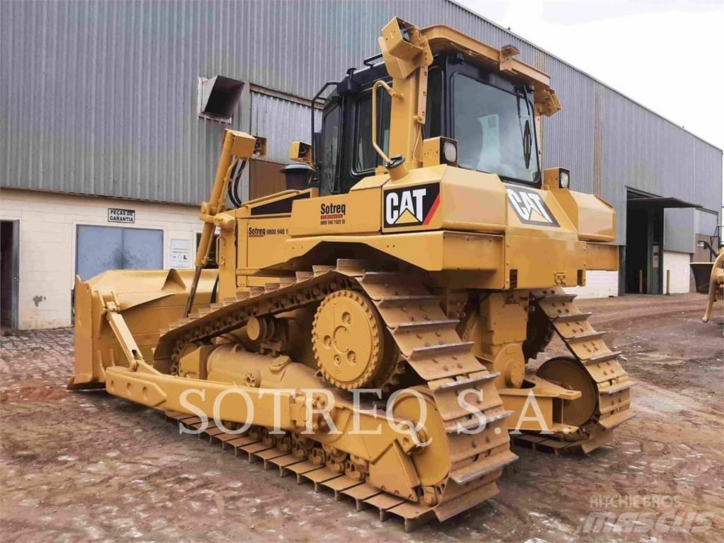 CAT D6T Buldožerji goseničarji