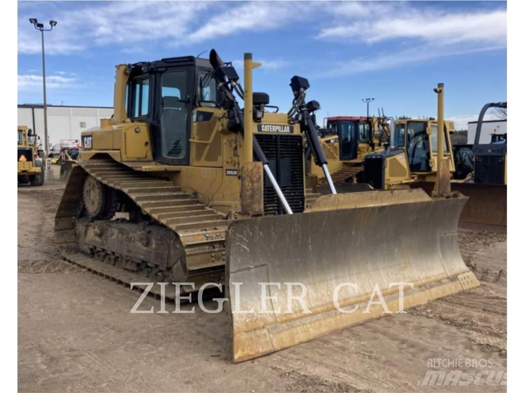 CAT D6T Buldožerji goseničarji