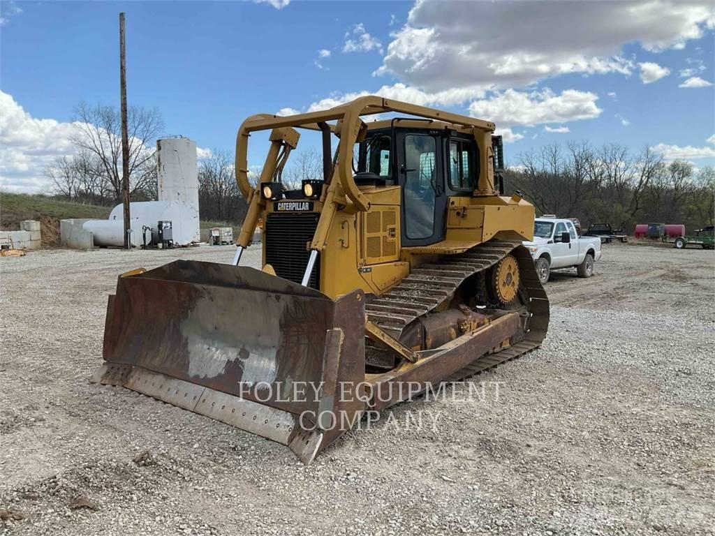 CAT D6T Buldožerji goseničarji