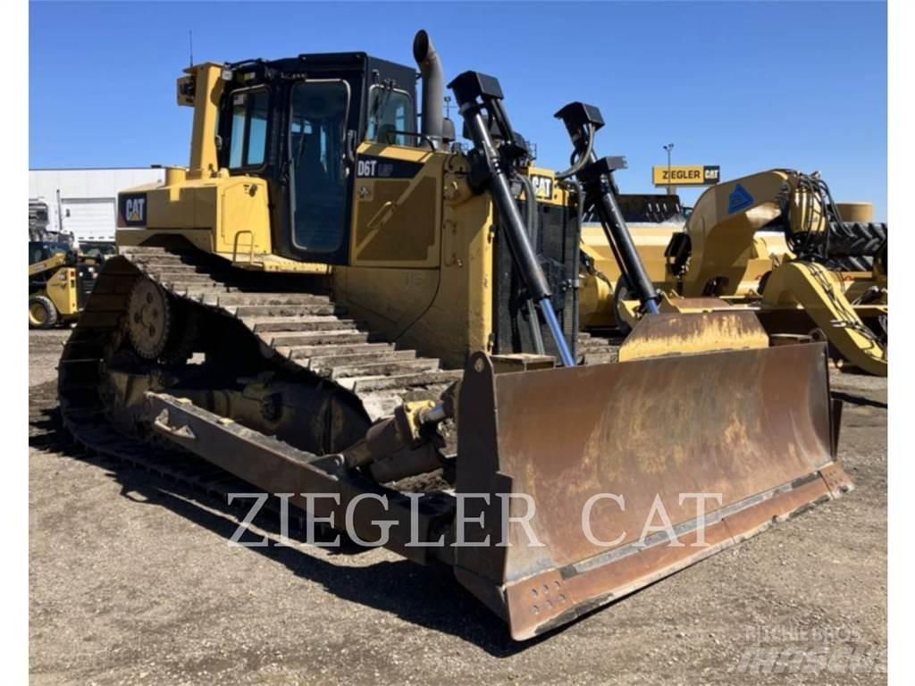 CAT D6T Buldožerji goseničarji