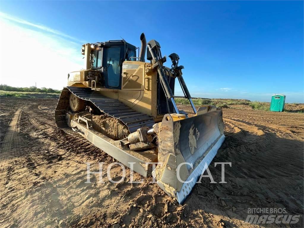 CAT D6T Buldožerji goseničarji