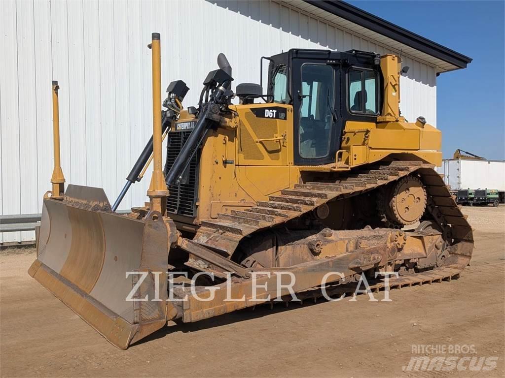 CAT D6T Buldožerji goseničarji
