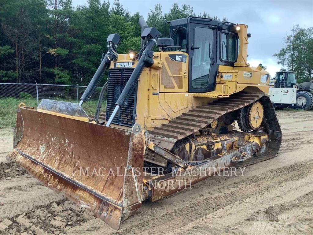 CAT D6T Buldožerji goseničarji