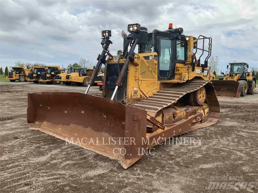 CAT D6T Buldožerji goseničarji