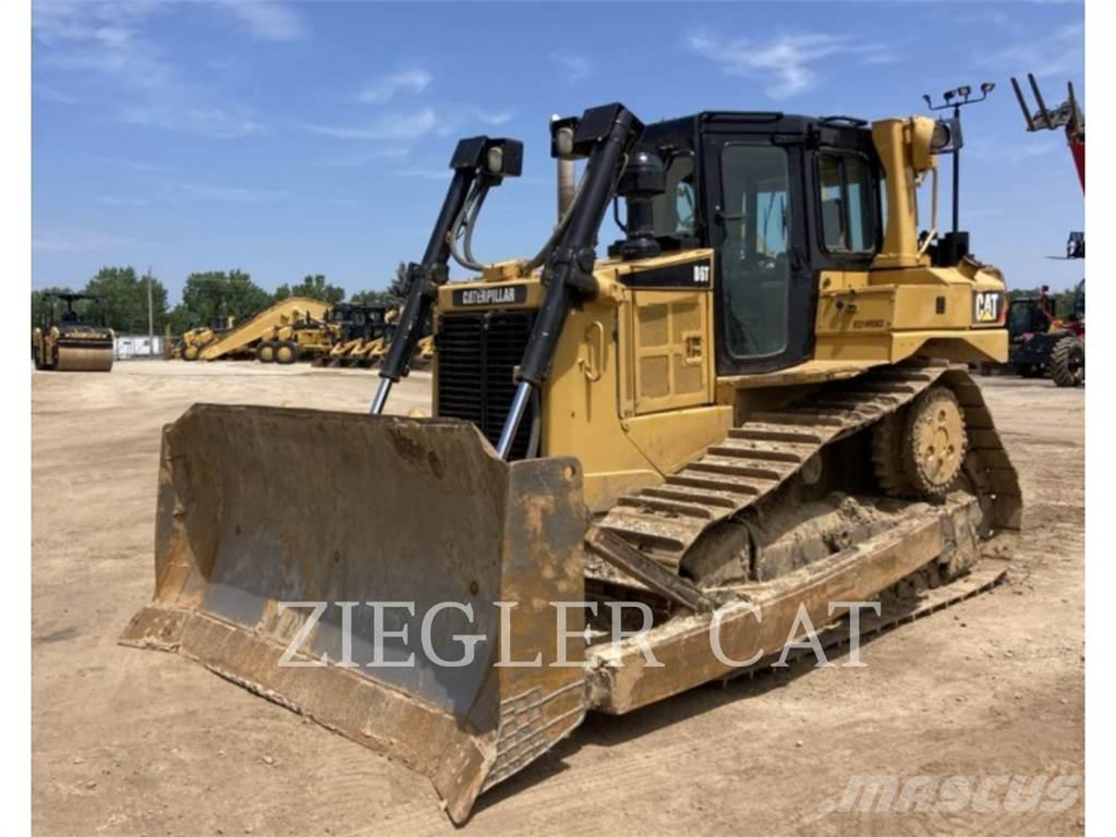 CAT D6T Buldožerji goseničarji
