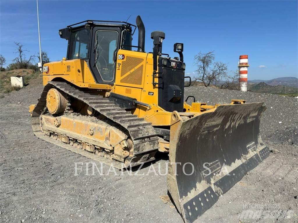 CAT D6T Buldožerji goseničarji