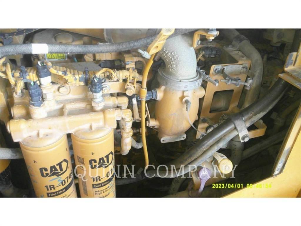 CAT D6T Buldožerji goseničarji