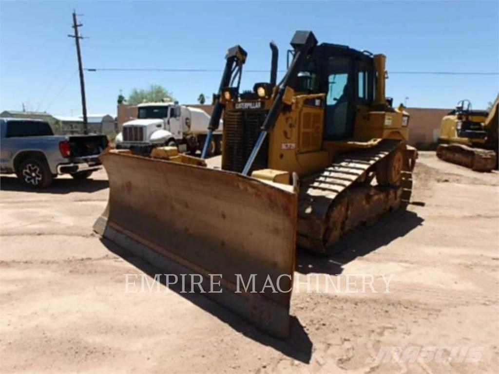 CAT D6T Buldožerji goseničarji