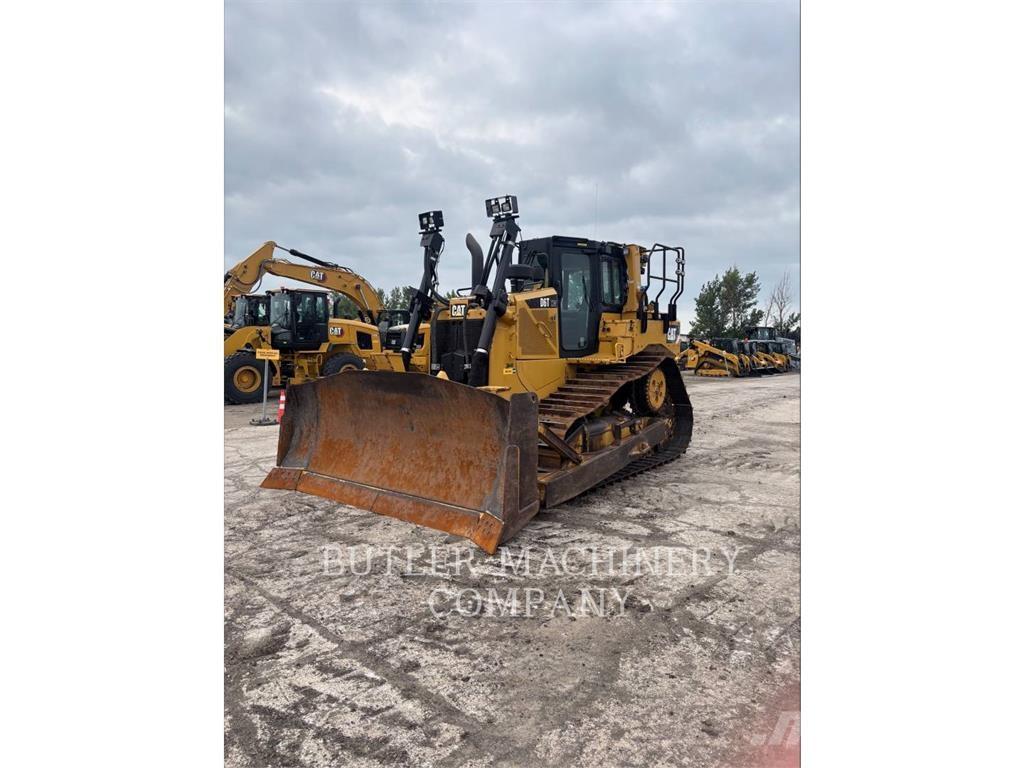 CAT D6T Buldožerji goseničarji