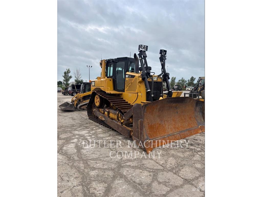 CAT D6T Buldožerji goseničarji