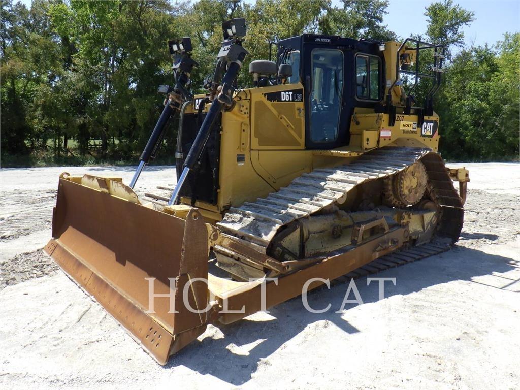 CAT D6T Buldožerji goseničarji
