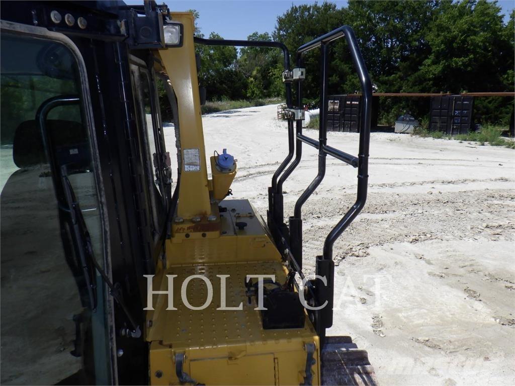 CAT D6T Buldožerji goseničarji
