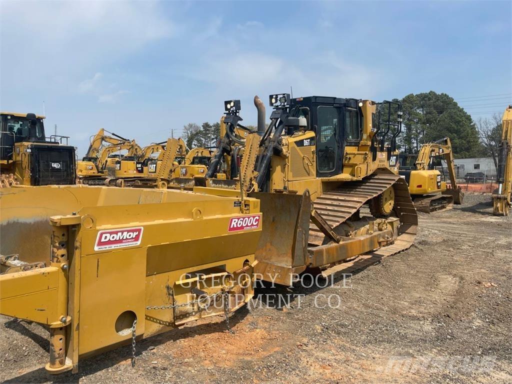 CAT D6T Buldožerji goseničarji