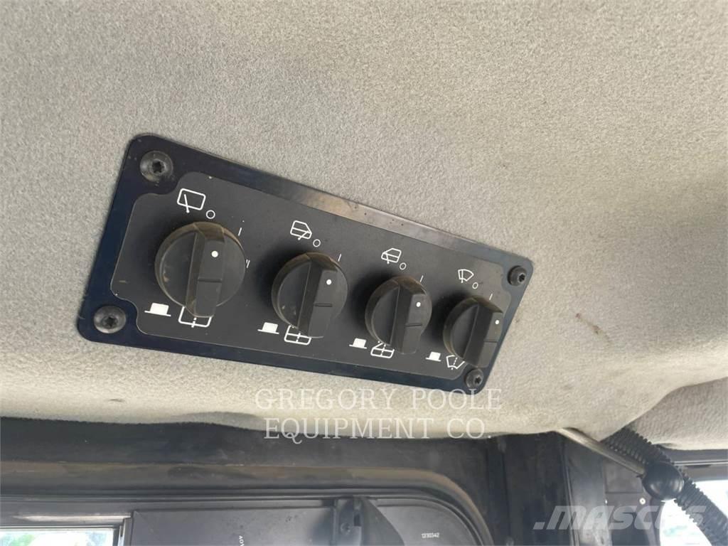 CAT D6T LGP Buldožerji goseničarji