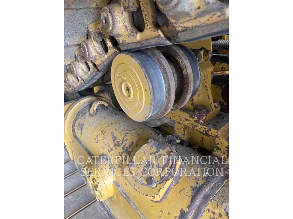 CAT D6T LGP VPAT Buldožerji goseničarji