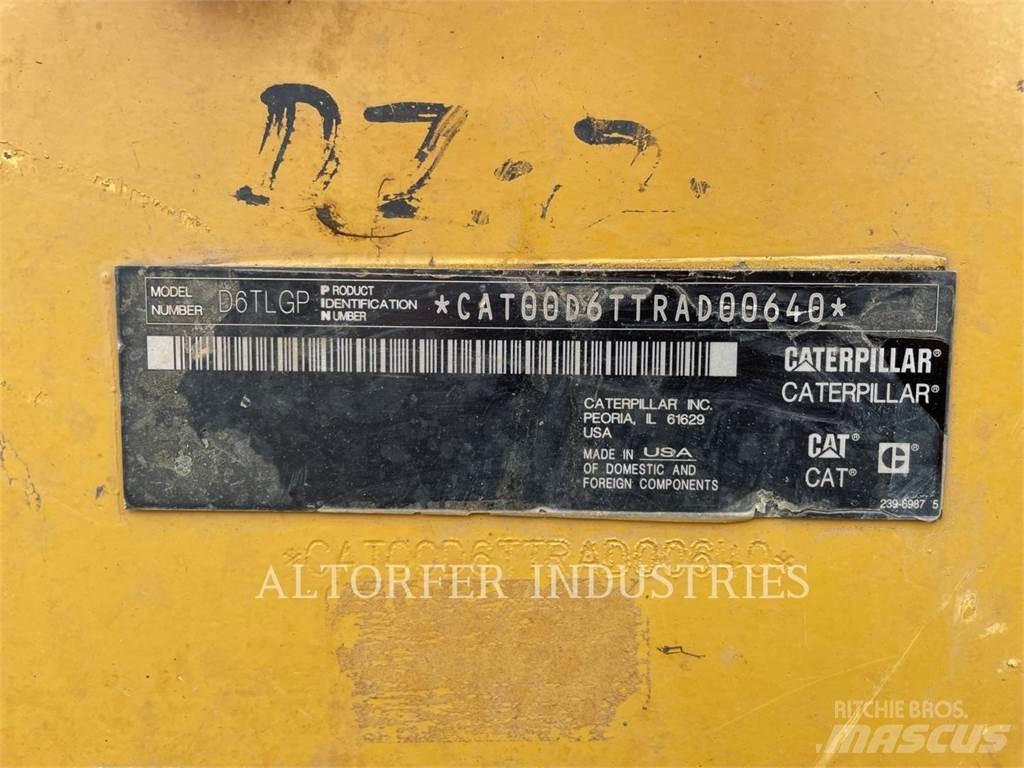 CAT D6T LGPPAT Buldožerji goseničarji