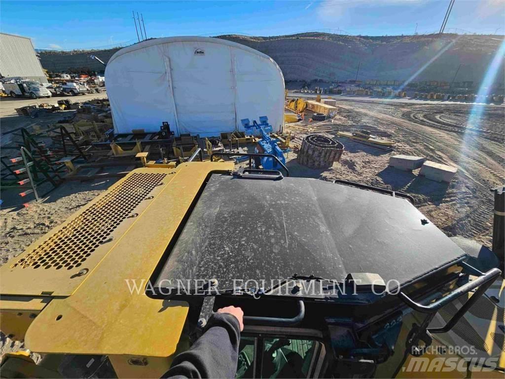 CAT D6T LGPVPT Buldožerji goseničarji