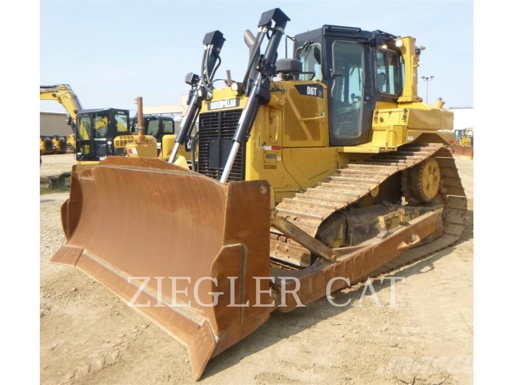 CAT D6T XW Buldožerji goseničarji