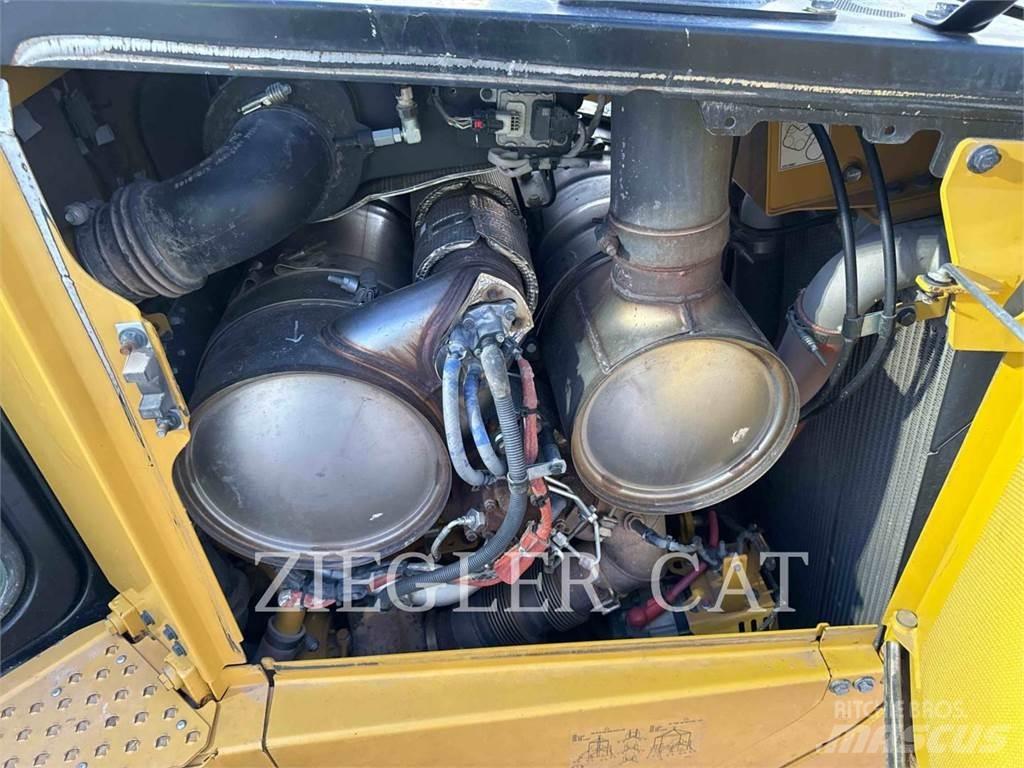 CAT D6XE Buldožerji goseničarji