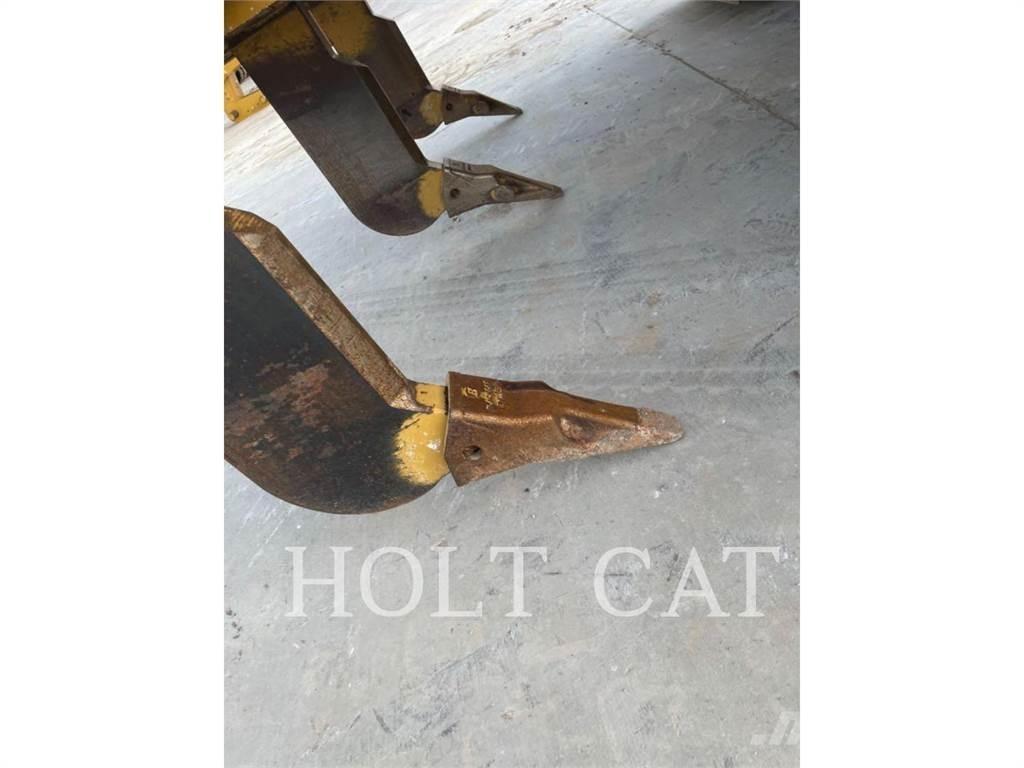 CAT D6XELGPVP3 Buldožerji goseničarji