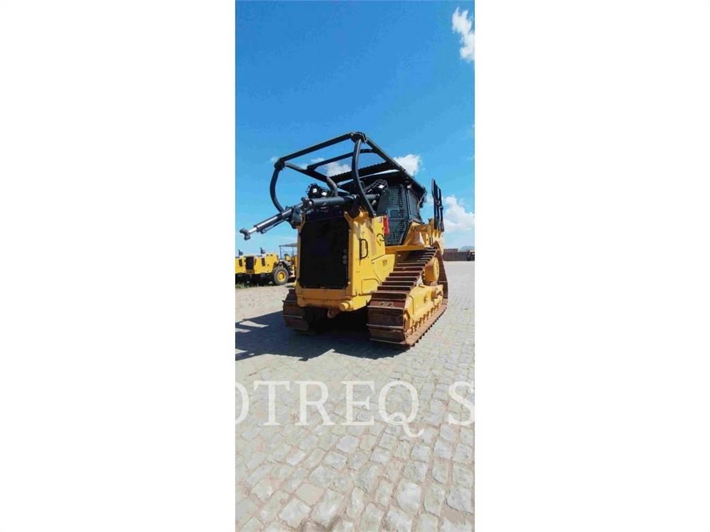 CAT D7 Buldožerji goseničarji