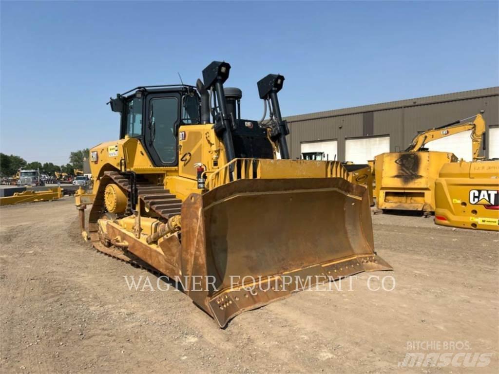 CAT D7 Buldožerji goseničarji