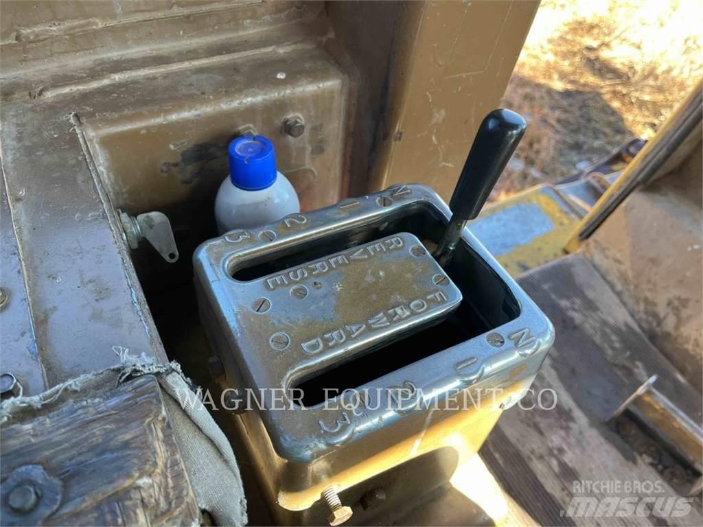 CAT D7G Buldožerji goseničarji
