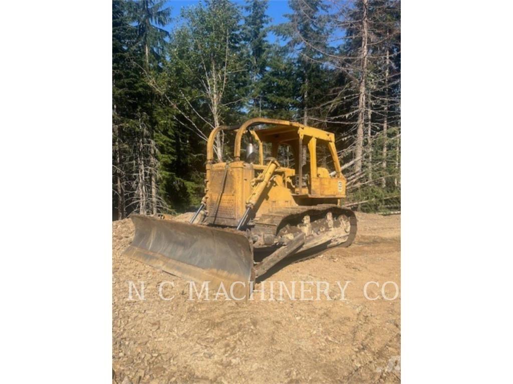 CAT D7G Buldožerji goseničarji