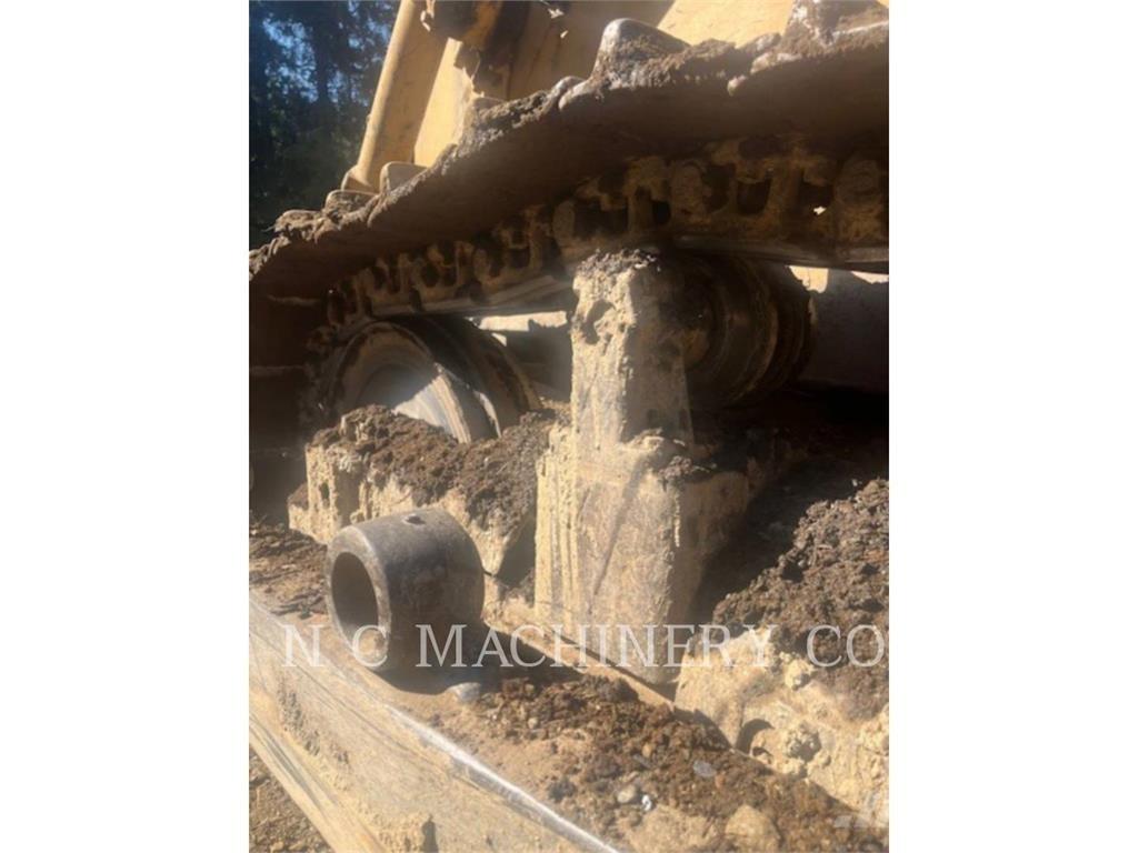 CAT D7G Buldožerji goseničarji
