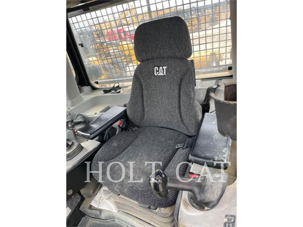 CAT D8 Buldožerji goseničarji