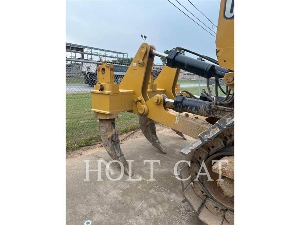 CAT D8 Buldožerji goseničarji