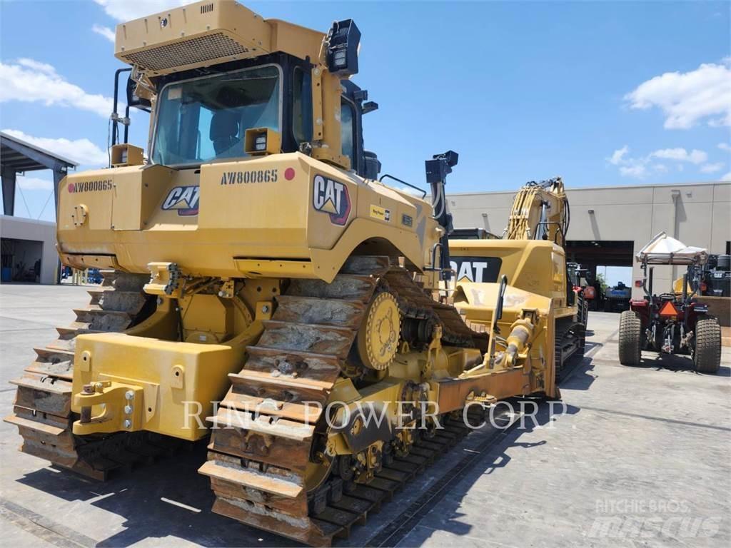 CAT D8 Buldožerji goseničarji