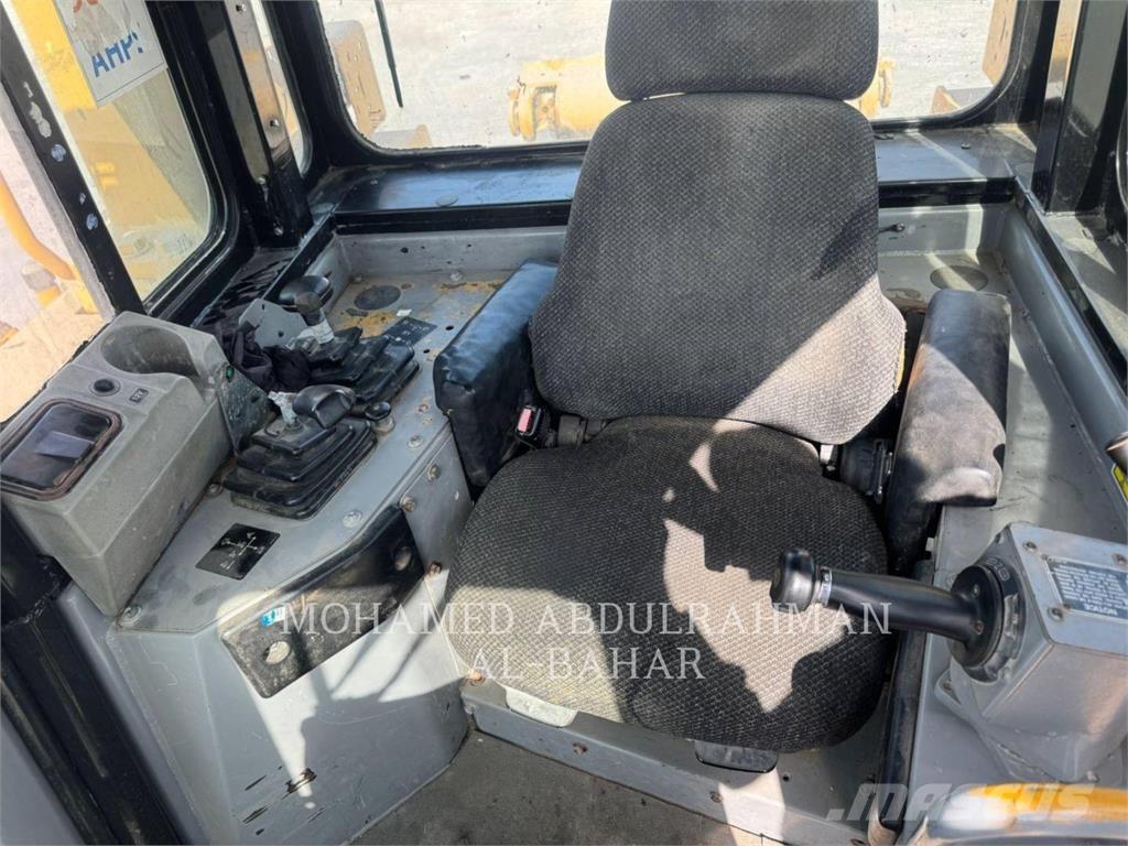 CAT D8RLRC Buldožerji goseničarji
