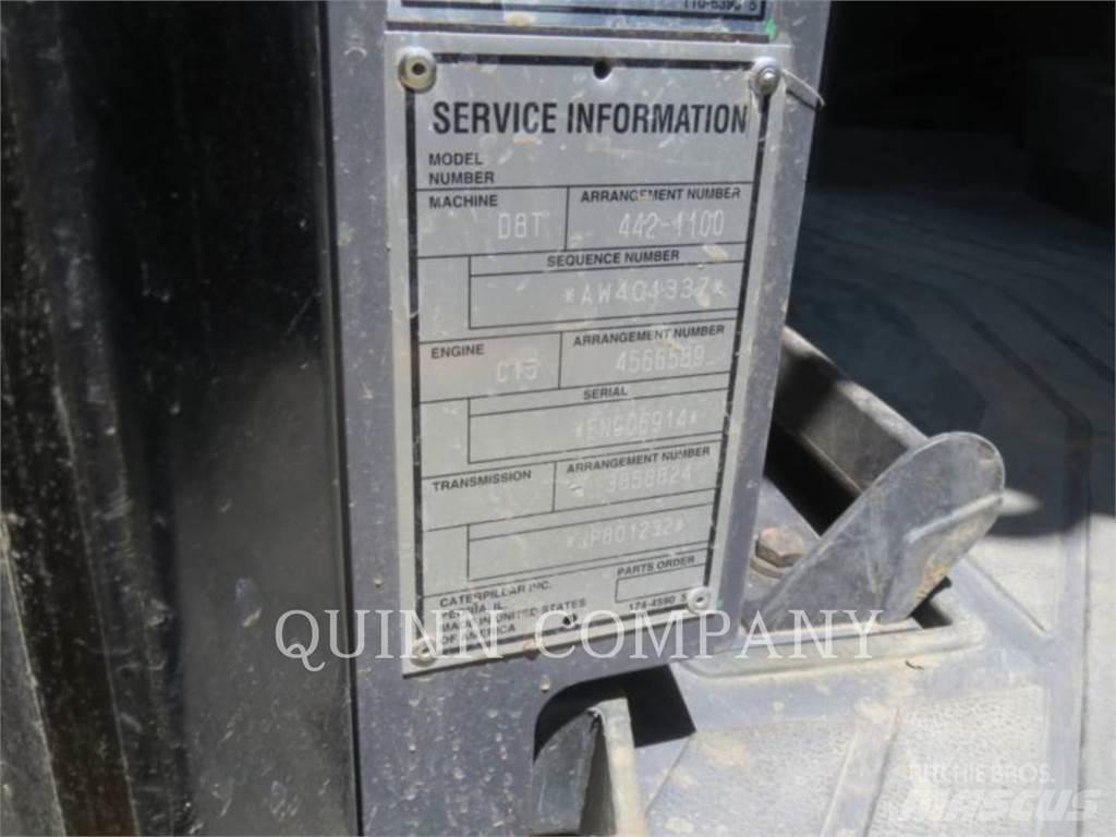 CAT D8T Buldožerji goseničarji