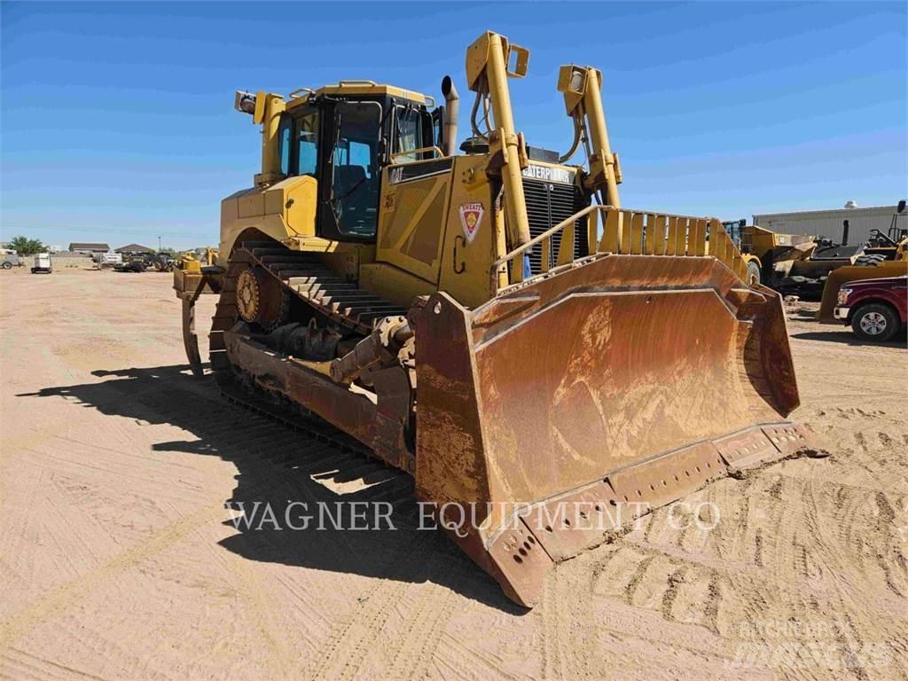 CAT D8T Buldožerji goseničarji