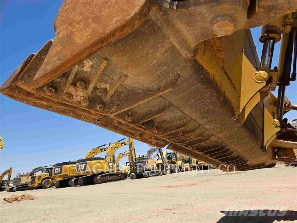 CAT D8T Buldožerji goseničarji