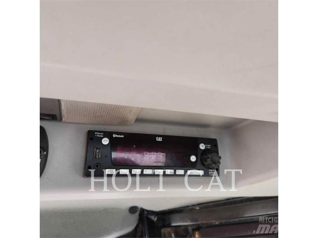 CAT D8T Buldožerji goseničarji