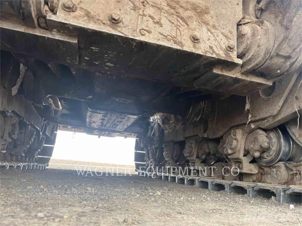 CAT D8T Buldožerji goseničarji