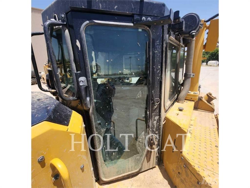 CAT D8T Buldožerji goseničarji