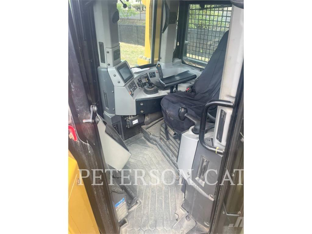 CAT D8T Buldožerji goseničarji