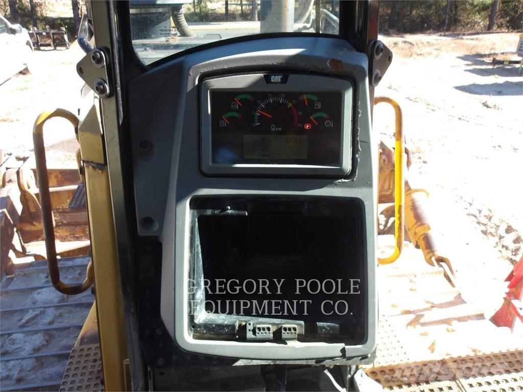 CAT D8T Buldožerji goseničarji