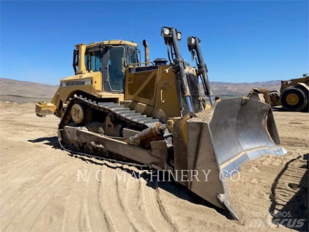 CAT D8T Buldožerji goseničarji