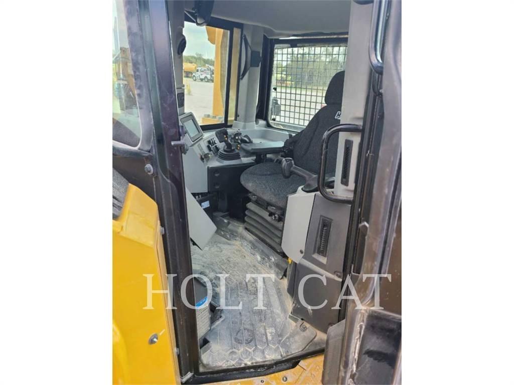 CAT D8T Buldožerji goseničarji