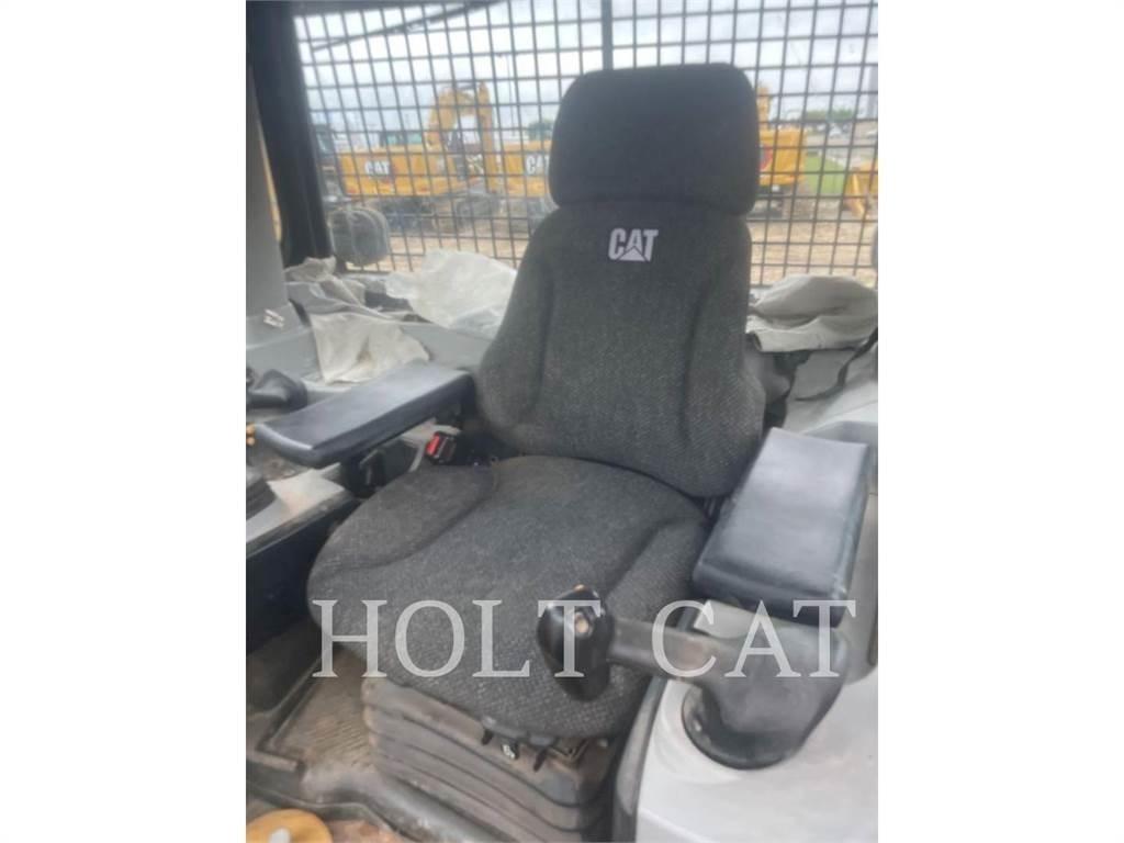 CAT D8T Buldožerji goseničarji