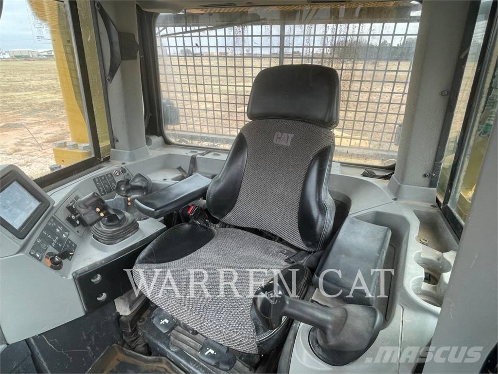 CAT D8T 4XLARO Buldožerji goseničarji