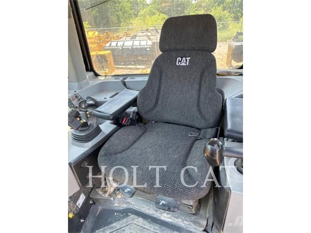 CAT D8TMSABRI3 Buldožerji goseničarji