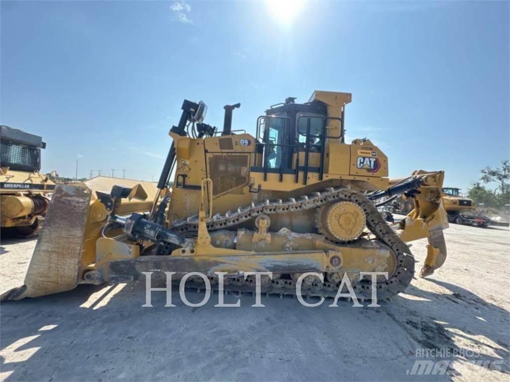 CAT D9 Buldožerji goseničarji