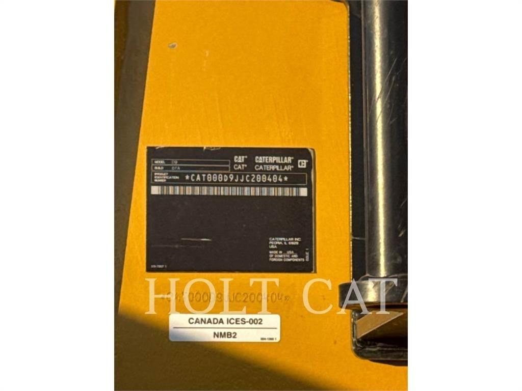 CAT D9 Buldožerji goseničarji